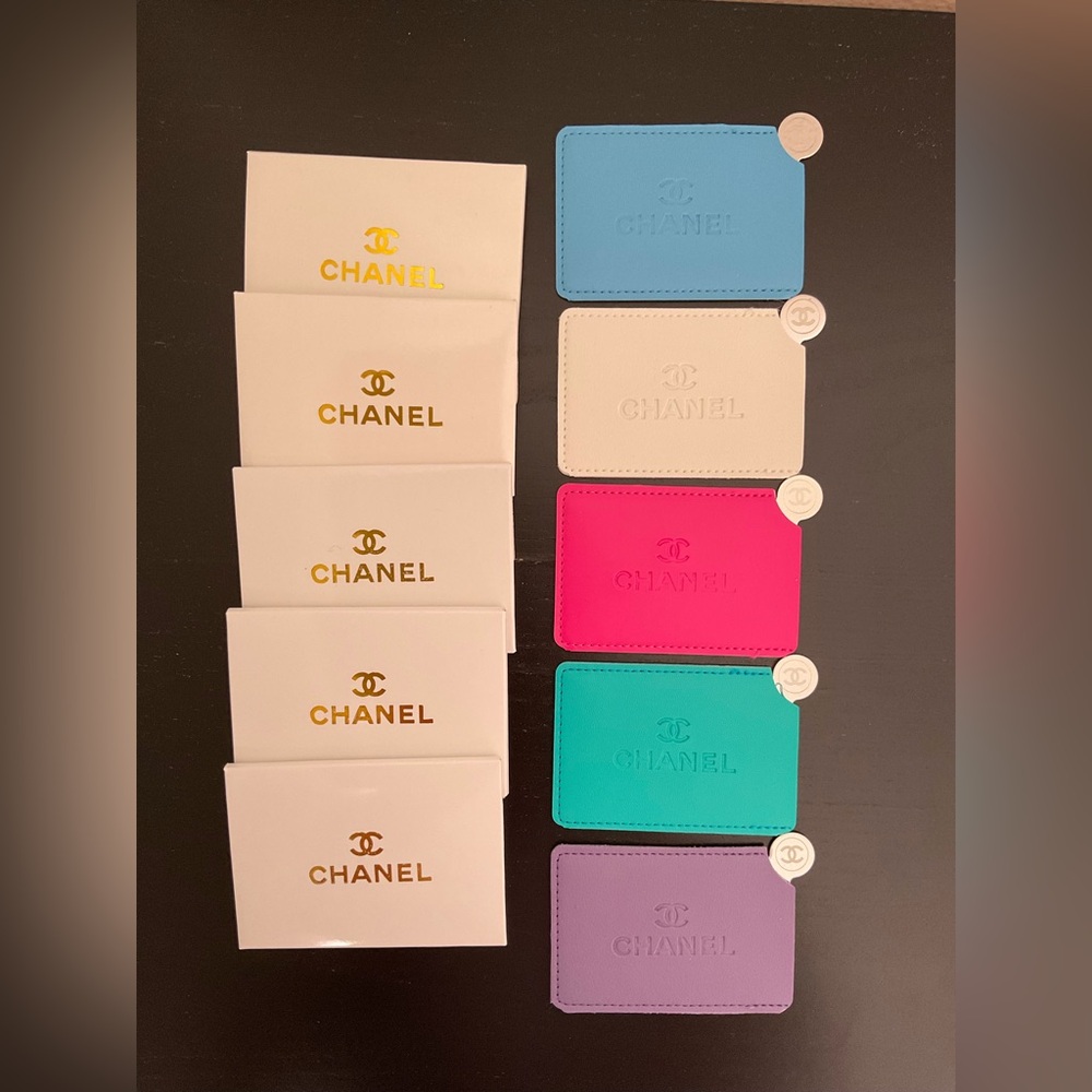 NIB 5pcs. Chanel metallic mirrors with case - Picture 3 of 3